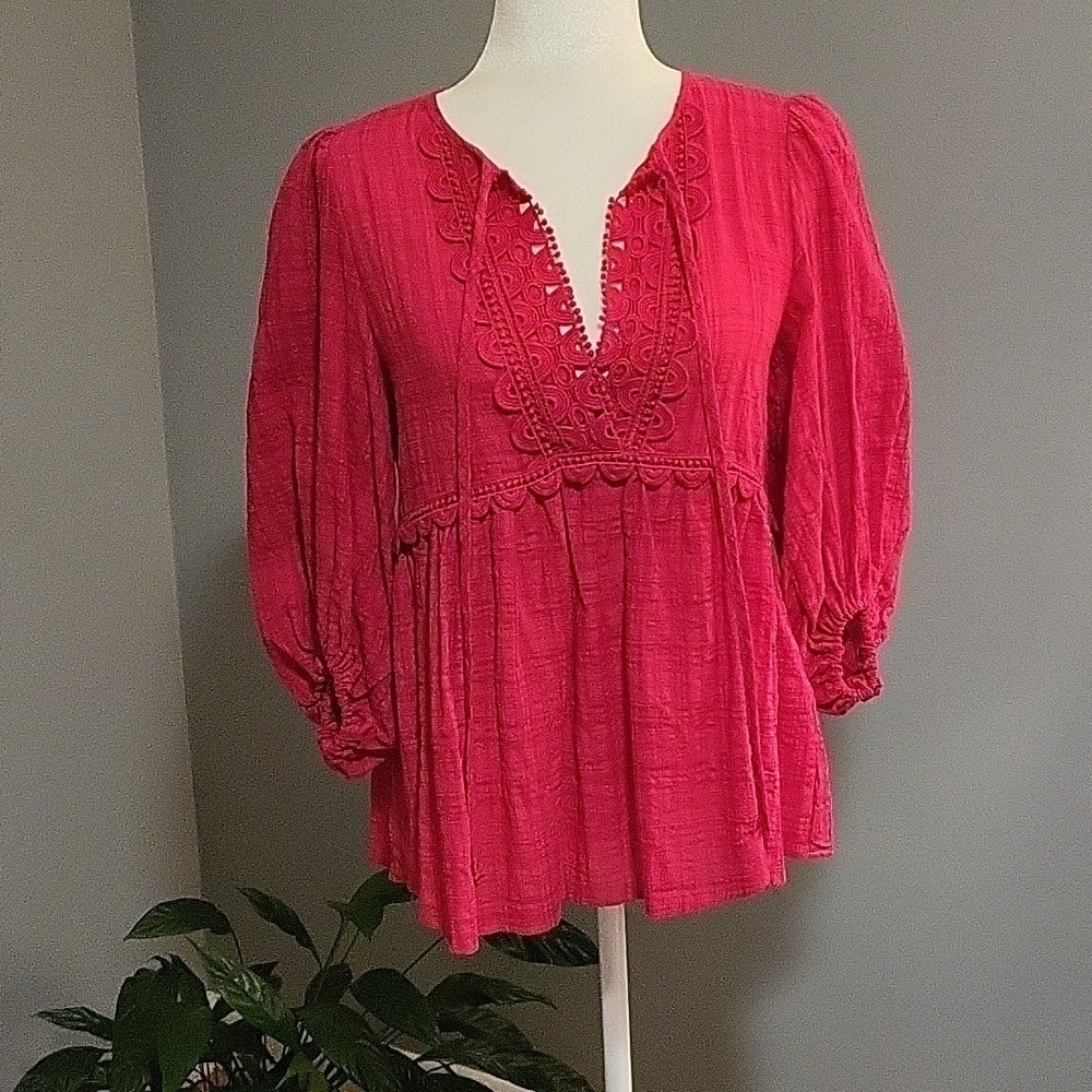 Max Studio Pink Textured Boho Crochet Trim Empire Waist Top - Size XS